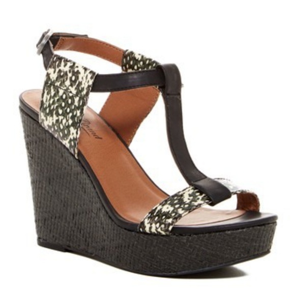 Lucky Brand Shoes - Lucky Brand NWT Lovell Snake Print Wedges